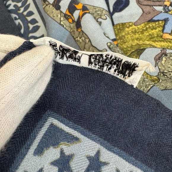 HERMES Blue Scarf - Picture 13 of 16